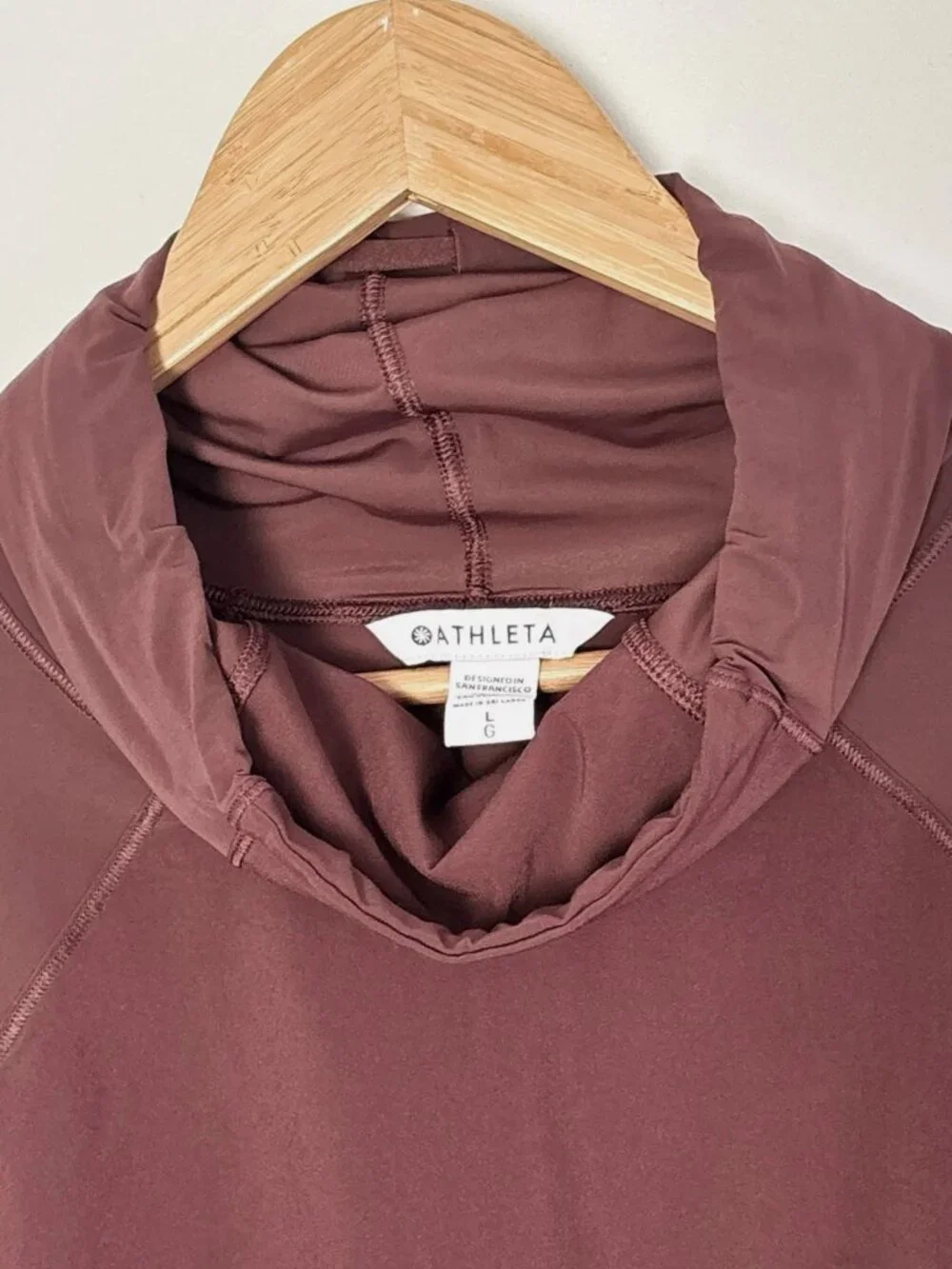 Athleta Ultimate Gaiter Long Sleeve Top Size Large - Brown Athletic Outdoor B52